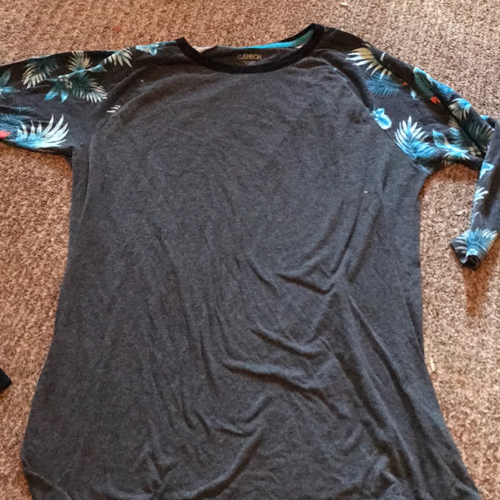 Floral plant design cropped sleeve shirt